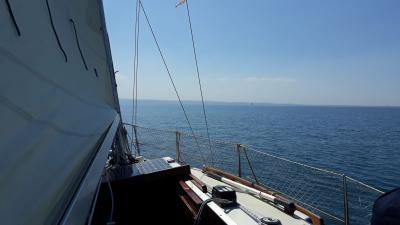 Čakajoč na veter oz. burja in maestral se ne zmenita