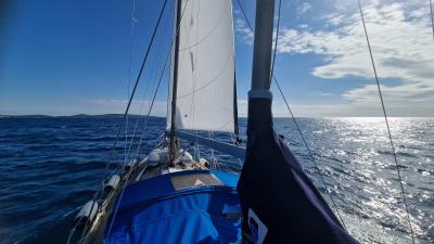 V daljavi se že vidijo obrisi Ilovika