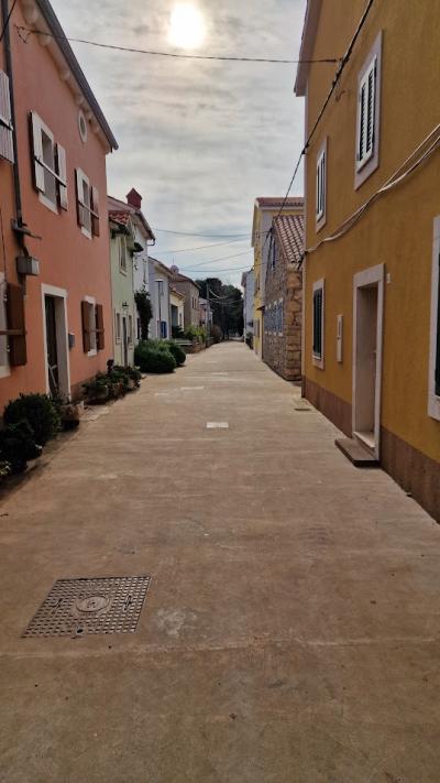 Prazne ulice na Iloviku