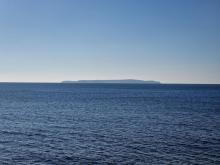 Otok Susak iz daljave